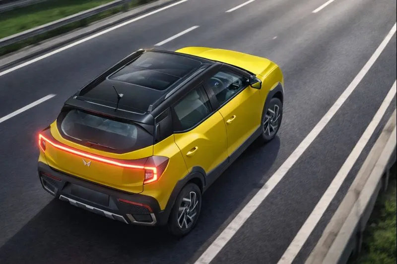 Mahindra XUV 3XO EV: Features & Price at ₹13.89L - ₹14.96L Mahindra XUV 3XO EV price